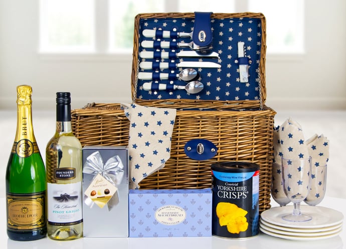 Luxury Summer Picnic Hamper
