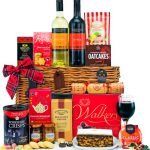Send family gift hampers for Christmas