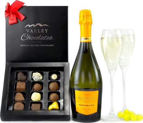 Choosing a gift hamper for your New Year's host