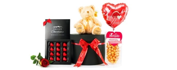 Romantic gift baskets for Valentine's Day