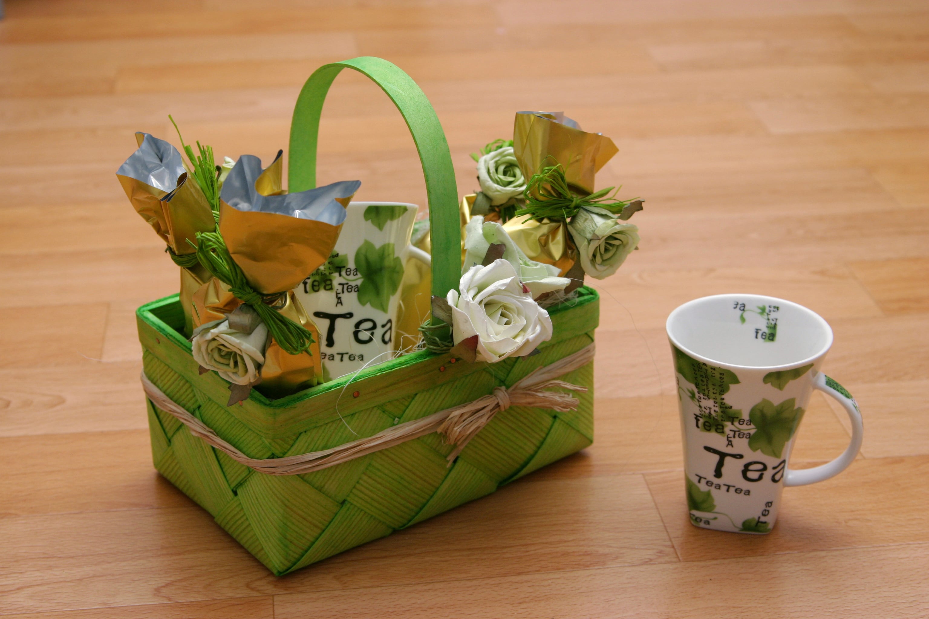 Containers for Mother's Day gifts