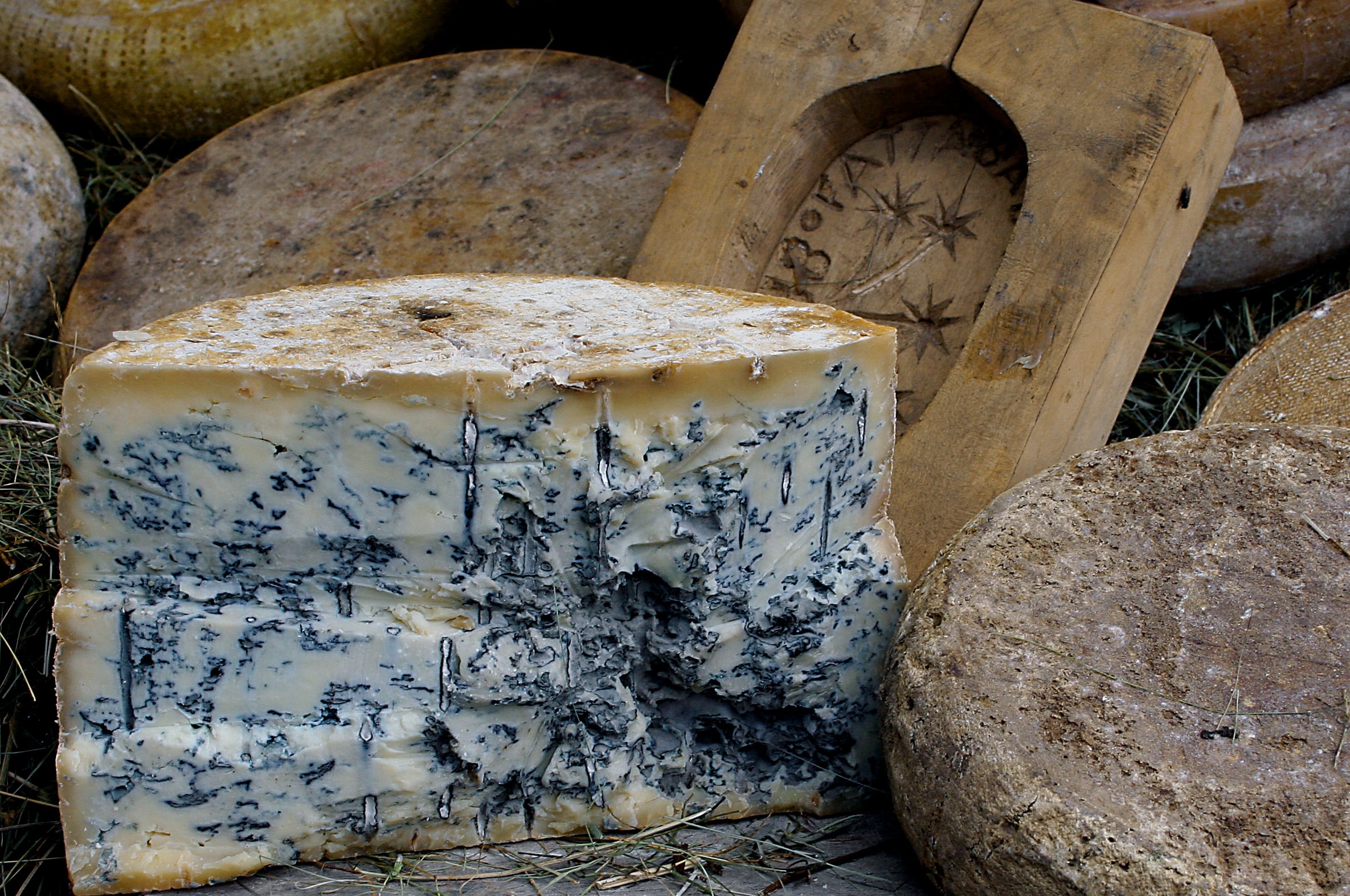 How to store Stilton cheese